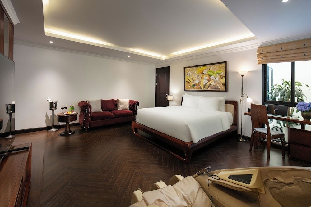 Grand Executive