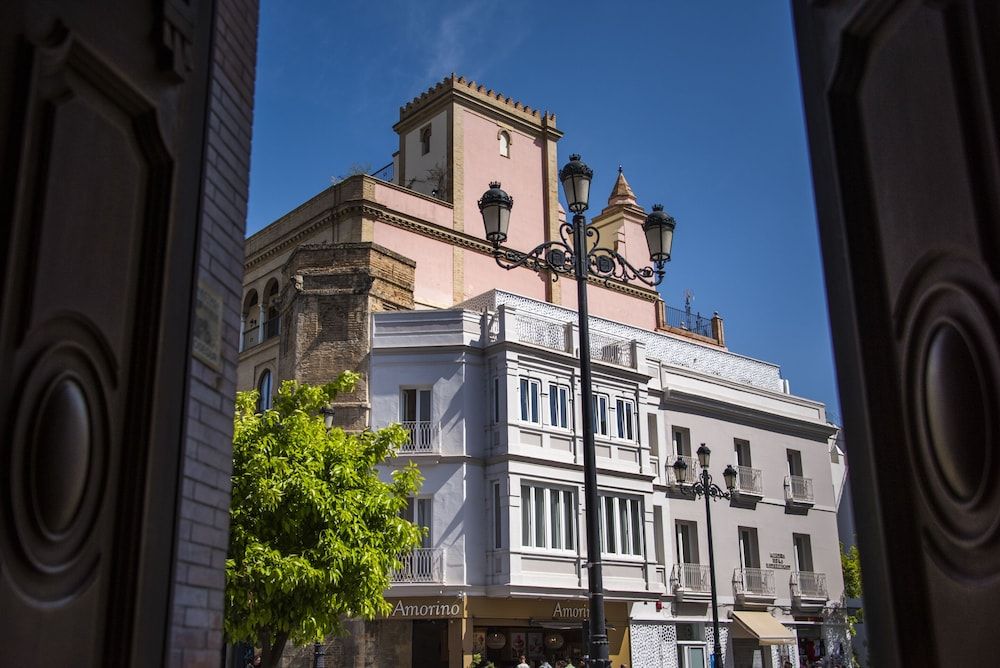 undefined Torre Homenaje Historical Suites 6