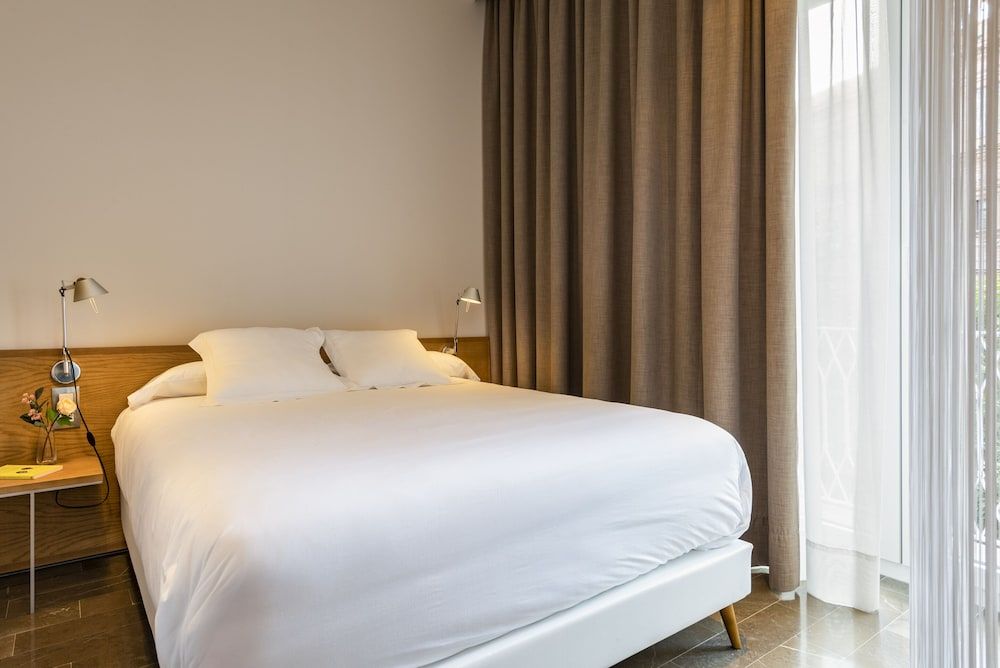 Torre Homenaje Historical Suites Apartment, Non Smoking (2B) 5