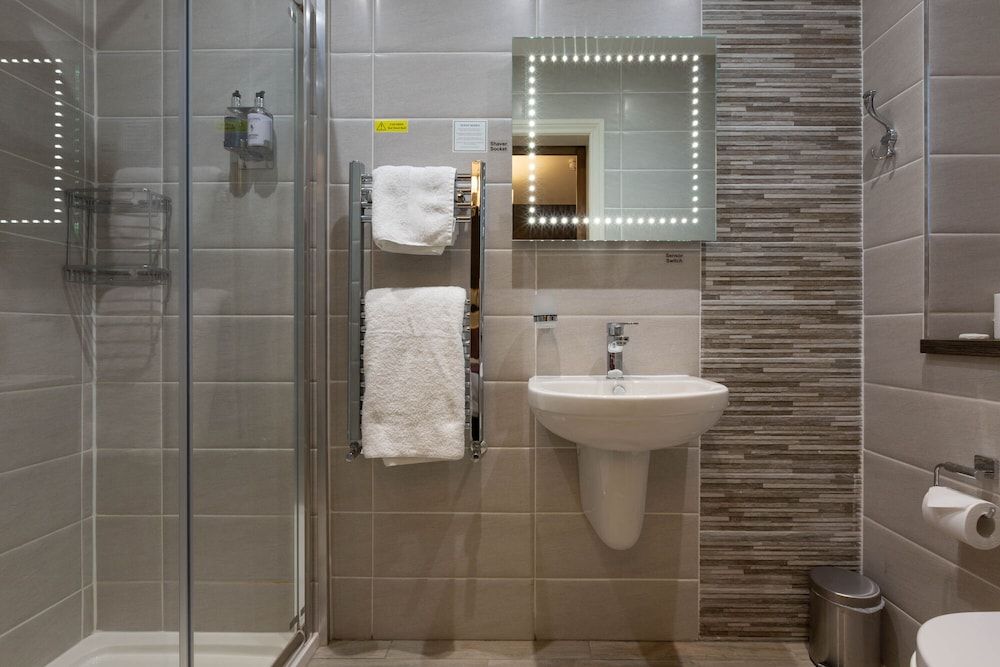 The White Swan Classic Double Room 5