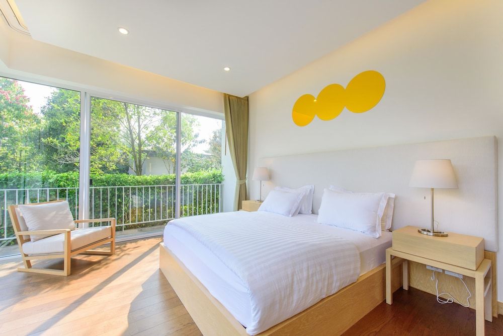 Deluxe Suite, 1 Bedroom, Lake View