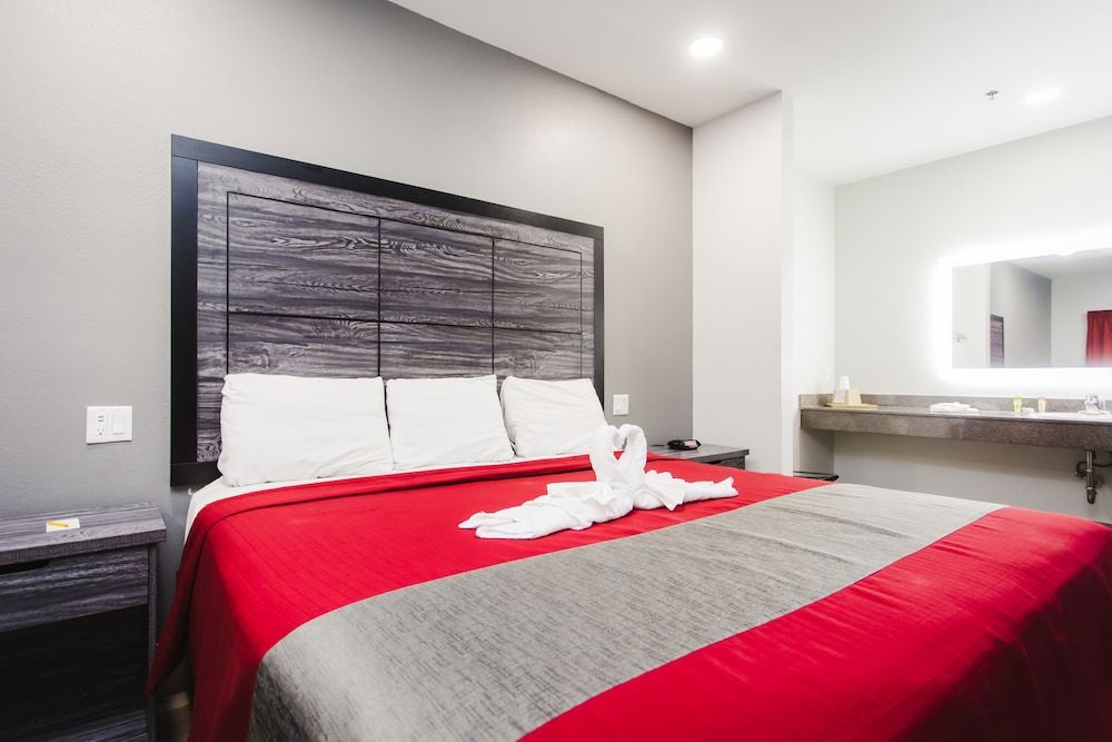 Palace Inn Baytown Spur TX-330 Standard Single Room 3