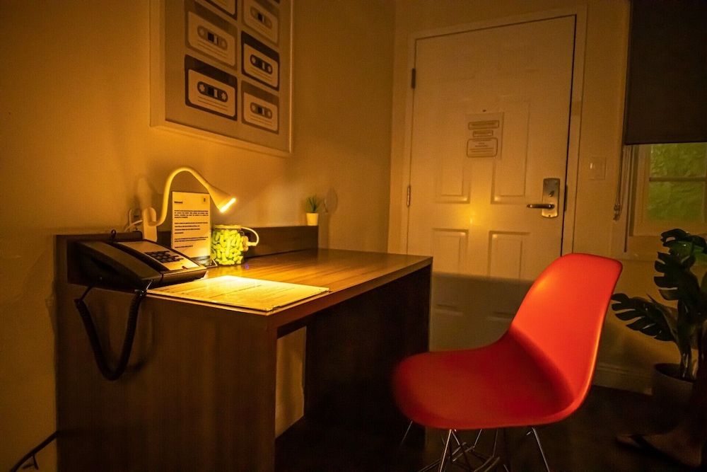 Bposhtels Anaheim Deluxe Shared Dormitory, Mixed Dorm 7