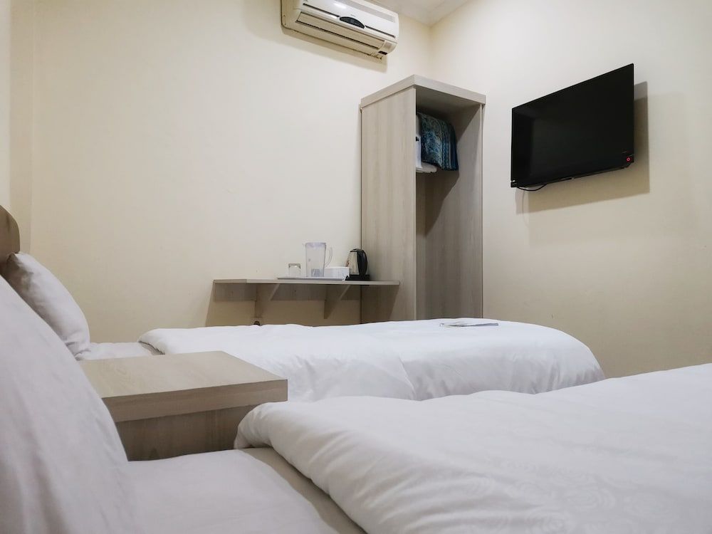 Hotel Nusantara Indah Syariah Superior Room 2