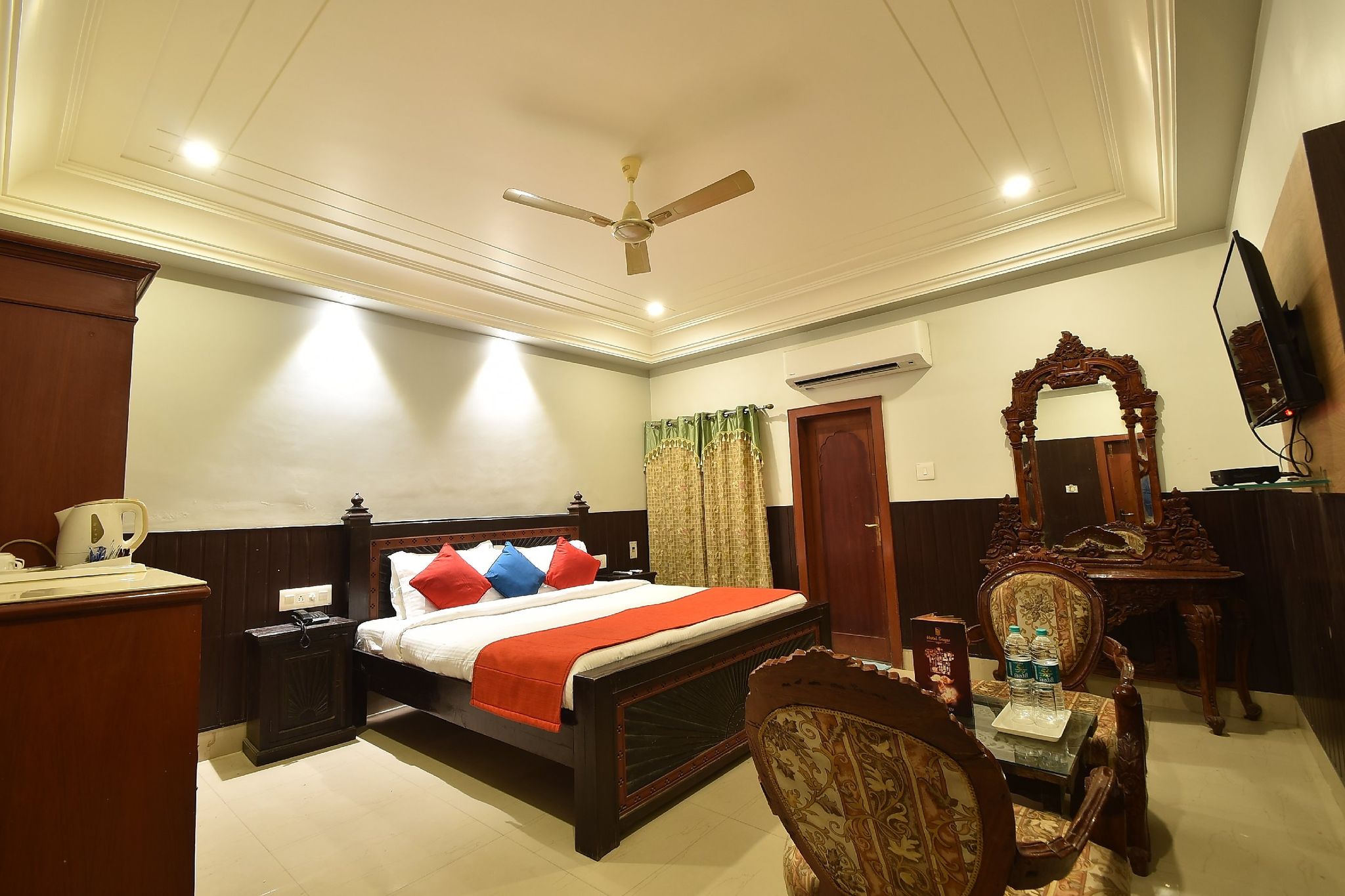 Hotel Sagar Deluxe Room 3