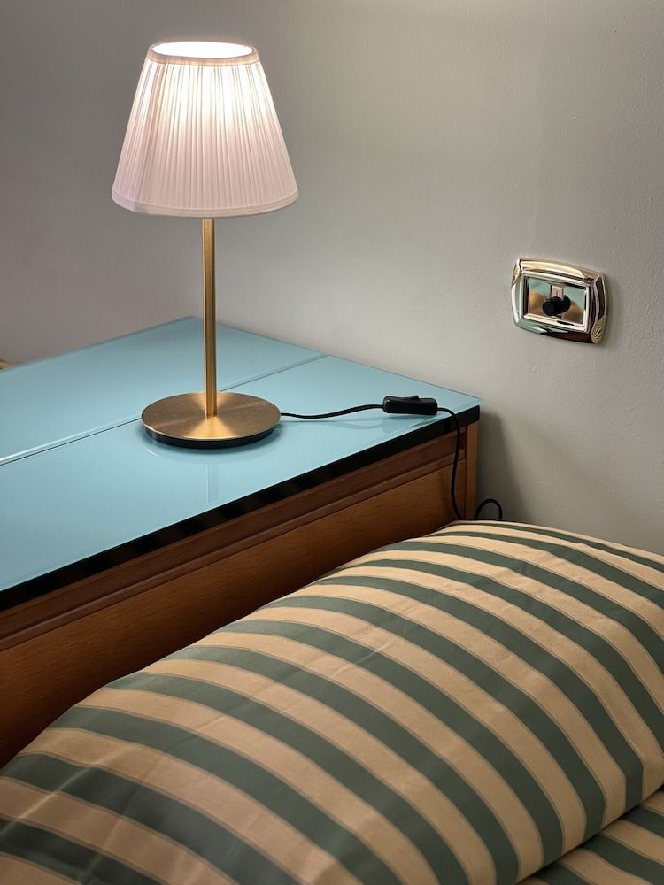 Hotel Minerva Standard Twin Room 4