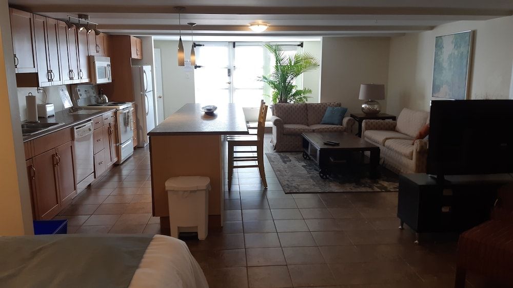 Parkside House Comfort Studio Suite, 1 Queen Bed, Non Smoking 7