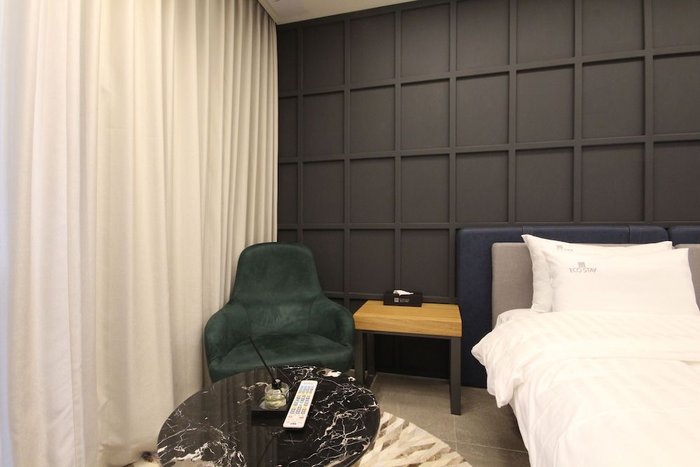Ecostay Hotel Premium Room 14