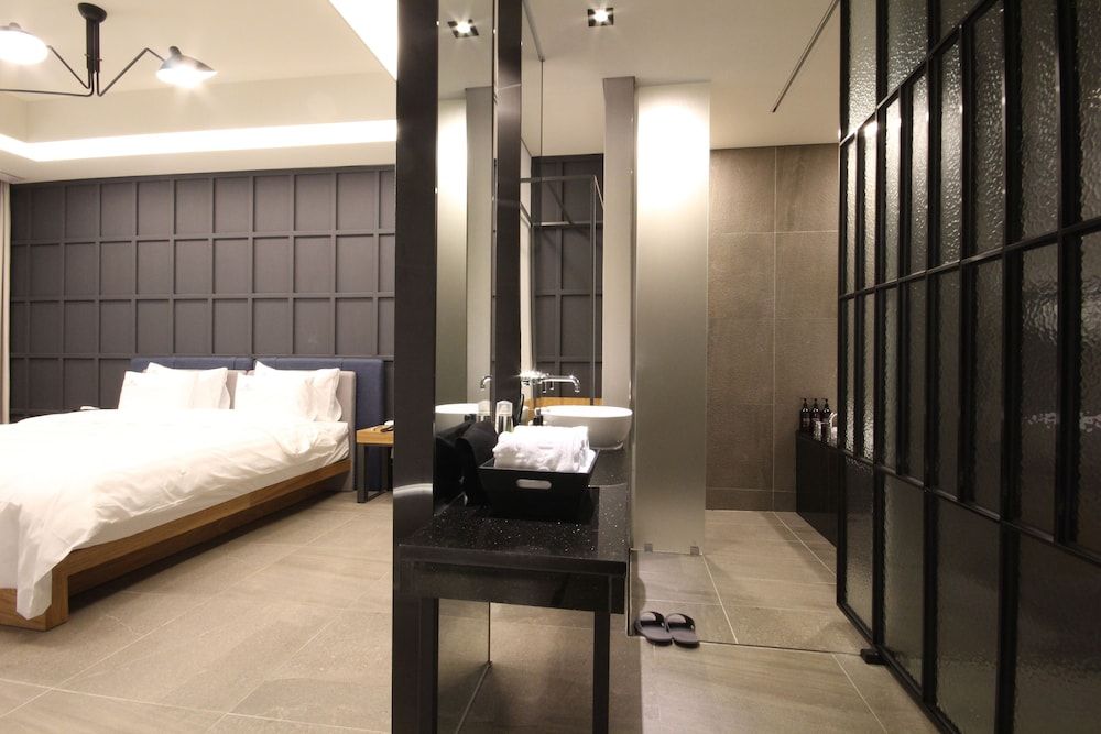 Ecostay Hotel Premium Room 5