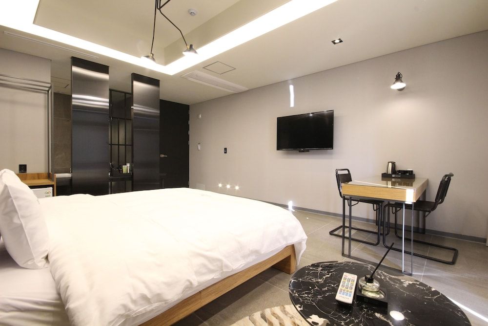 Ecostay Hotel Premium Room 12