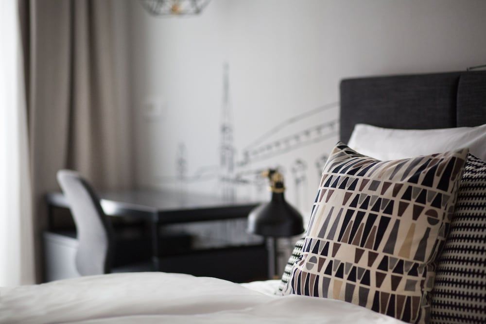 Classy Design Accommodation Deluxe Room, City View 3