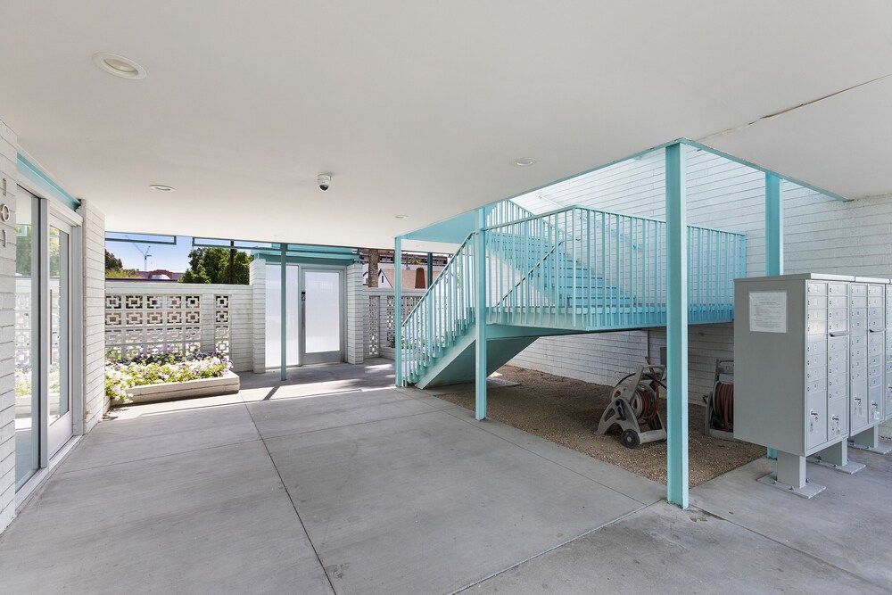 undefined Modern Designer Studio with Pool 4