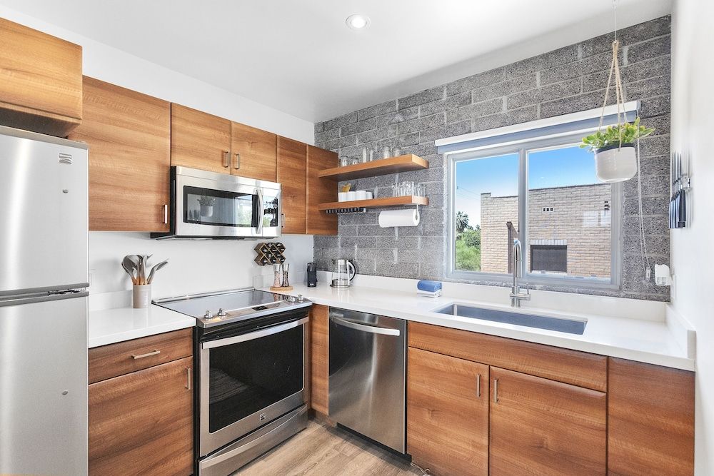 Modern Designer Studio with Pool Luxury Studio Suite 5