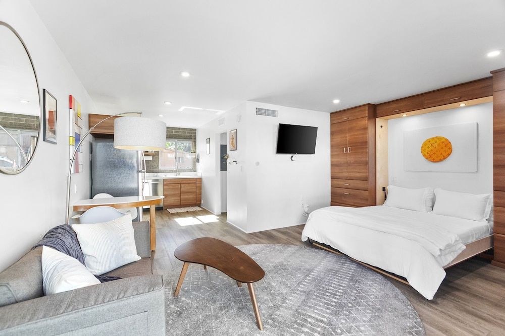 Modern Designer Studio with Pool Luxury Studio Suite 2