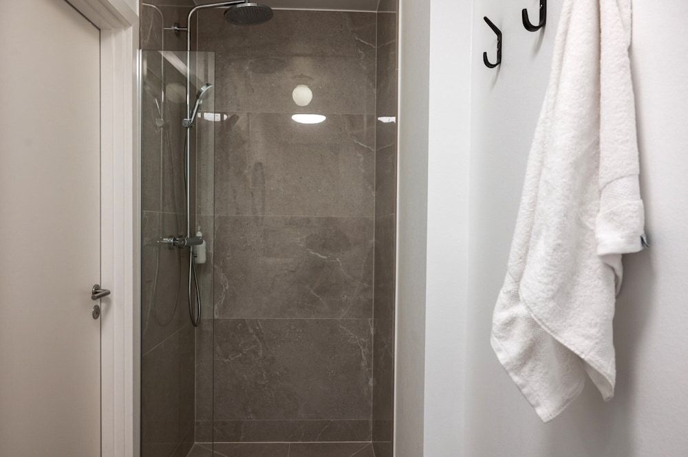 The Brewer apartments by Daniel&Jacob’s Design Apartment 9