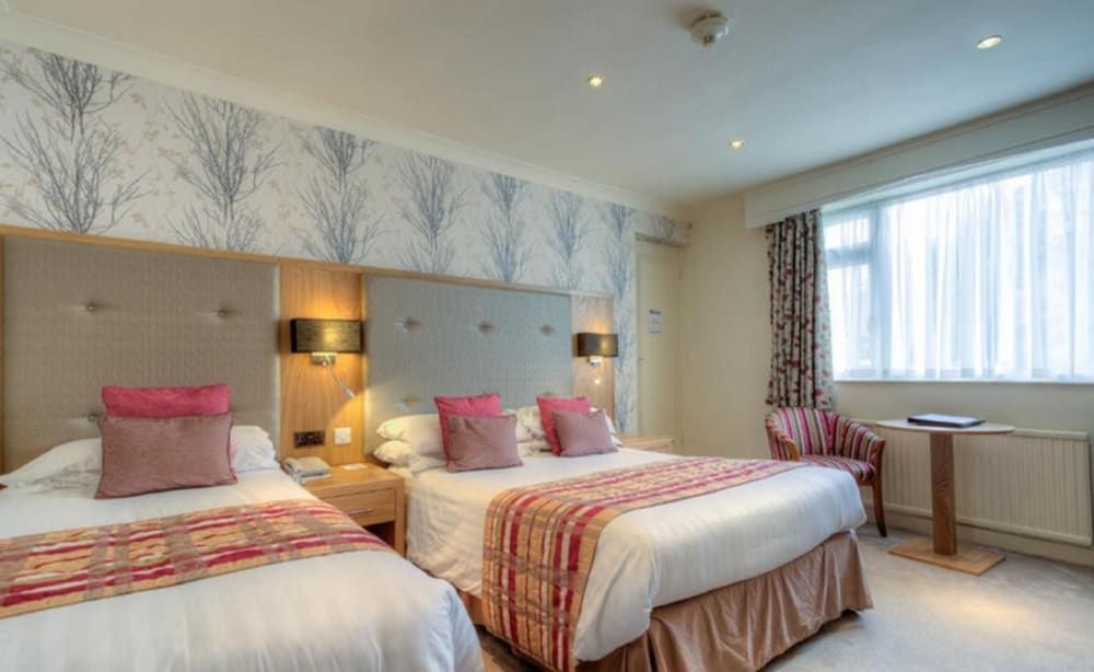 Langstone Cliff Family or Twin room 2