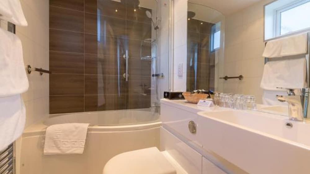 Langstone Cliff Standard Double Room 8