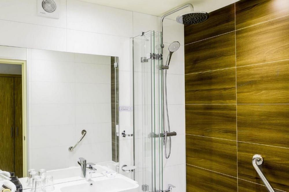 Langstone Cliff Standard Double Room 7