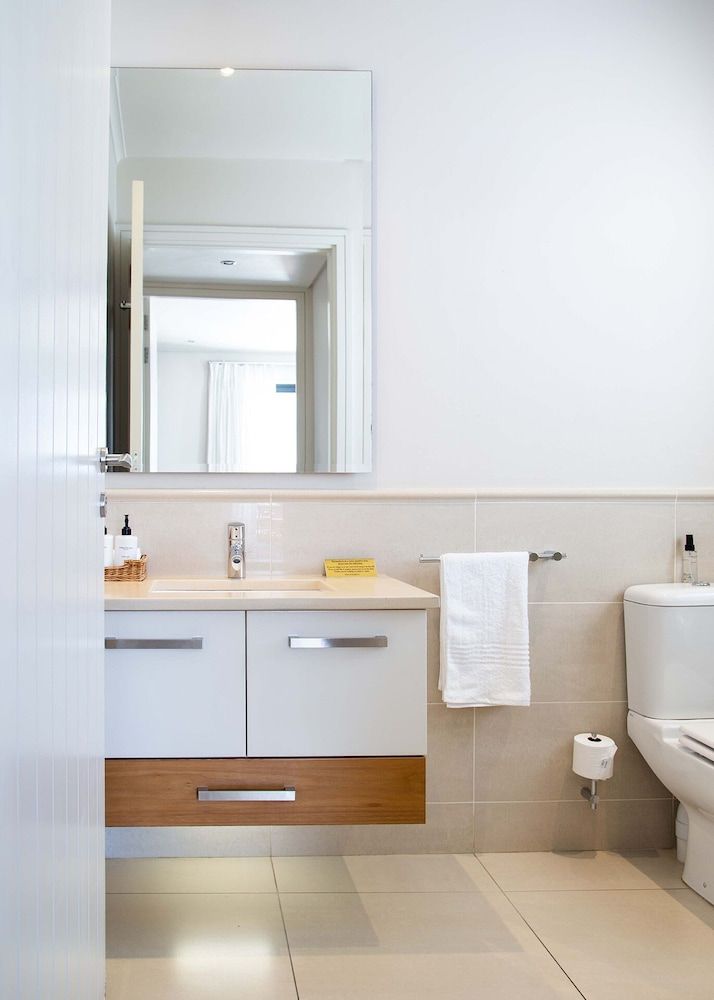 Marine Square Luxury Suites Standard Apartment, 2 Bedrooms 6