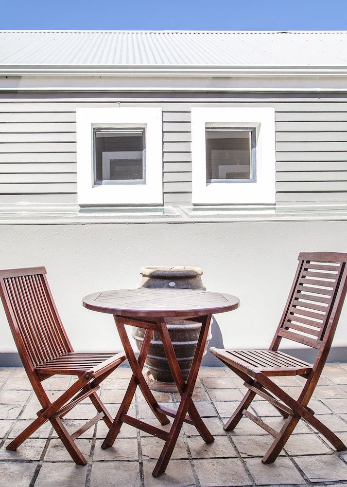 Marine Square Luxury Suites Comfort Apartment, 3 Bedrooms 5