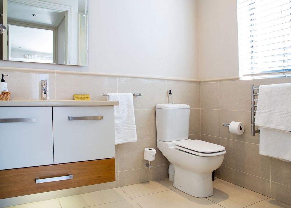 Marine Square Luxury Suites Standard Apartment, 2 Bedrooms 8