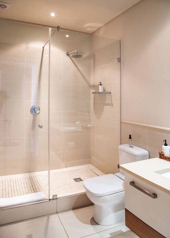 Marine Square Luxury Suites Comfort Apartment, 3 Bedrooms 8