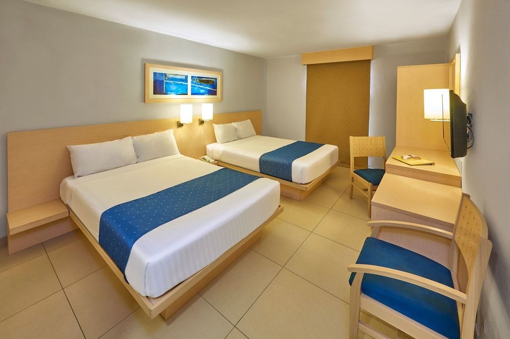 City Express by Marriott Manzanillo Room, 2 Double Beds, Non Smoking 3