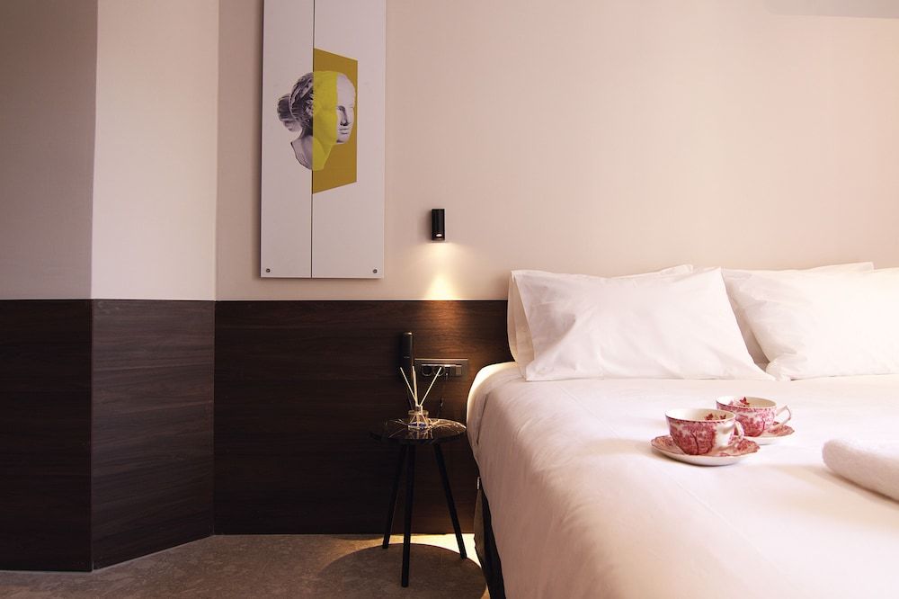 Junior Studio Suite (Athena)