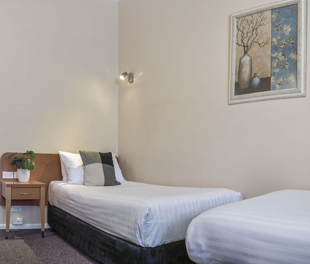 Blue Mountains Heritage Motel Twin Room 3