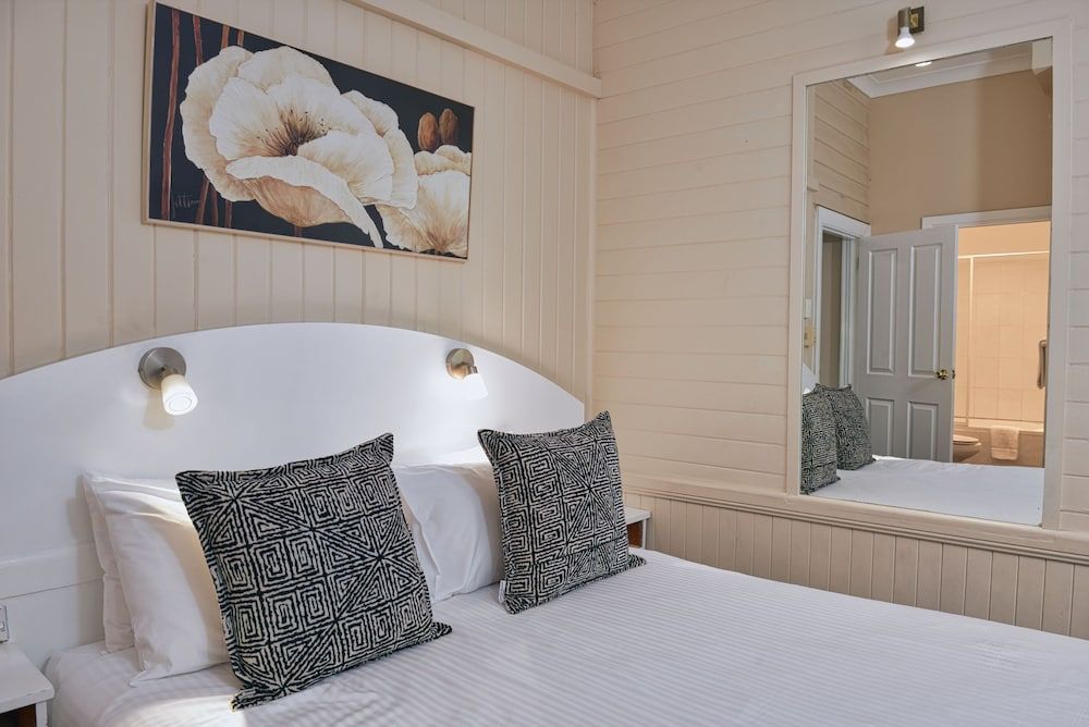 Blue Mountains Heritage Motel Two Bedroom Unit 2