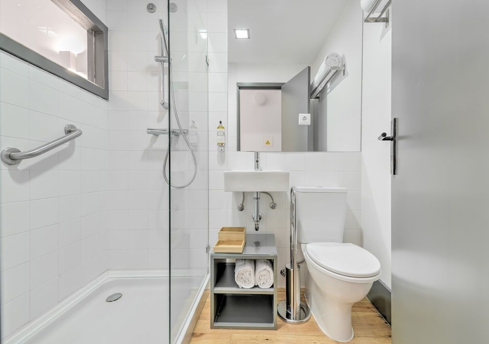 Oporto Street Fonte Taurina Standard Room, City View 5