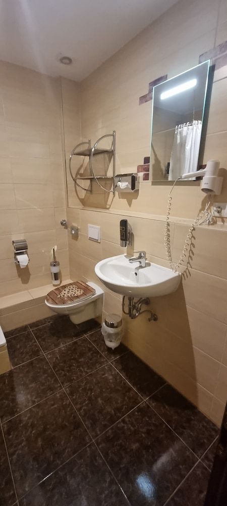 undefined City Comfort Hotel Hamburg Hauptbahnhof 2