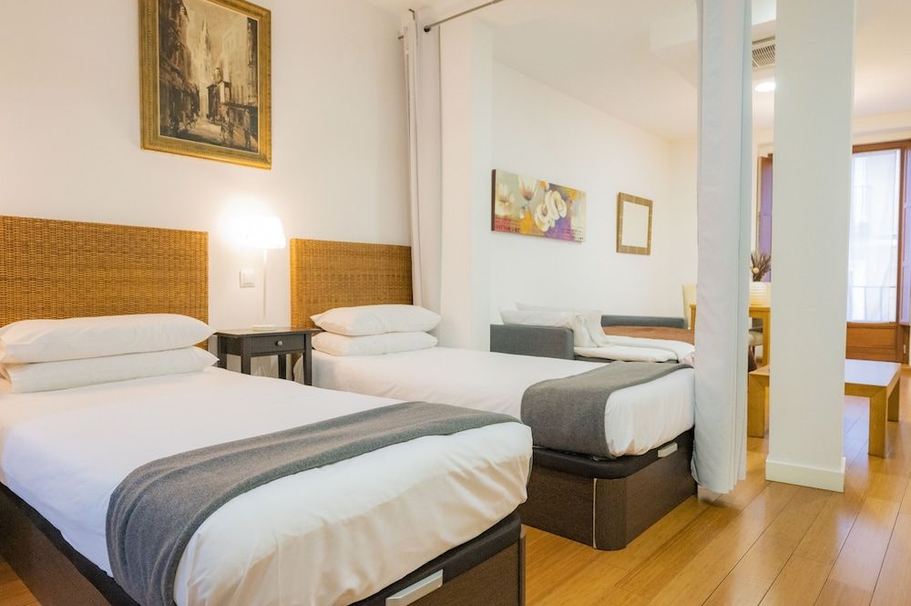 undefined Apartamentos Huertas 4