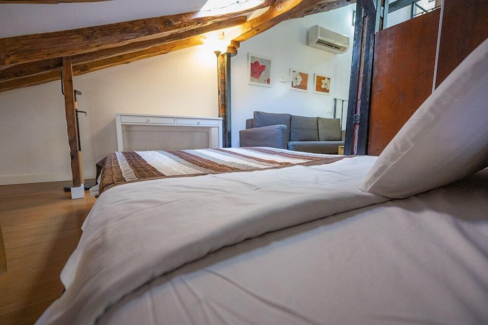 Apartamentos Huertas Deluxe Penthouse 2