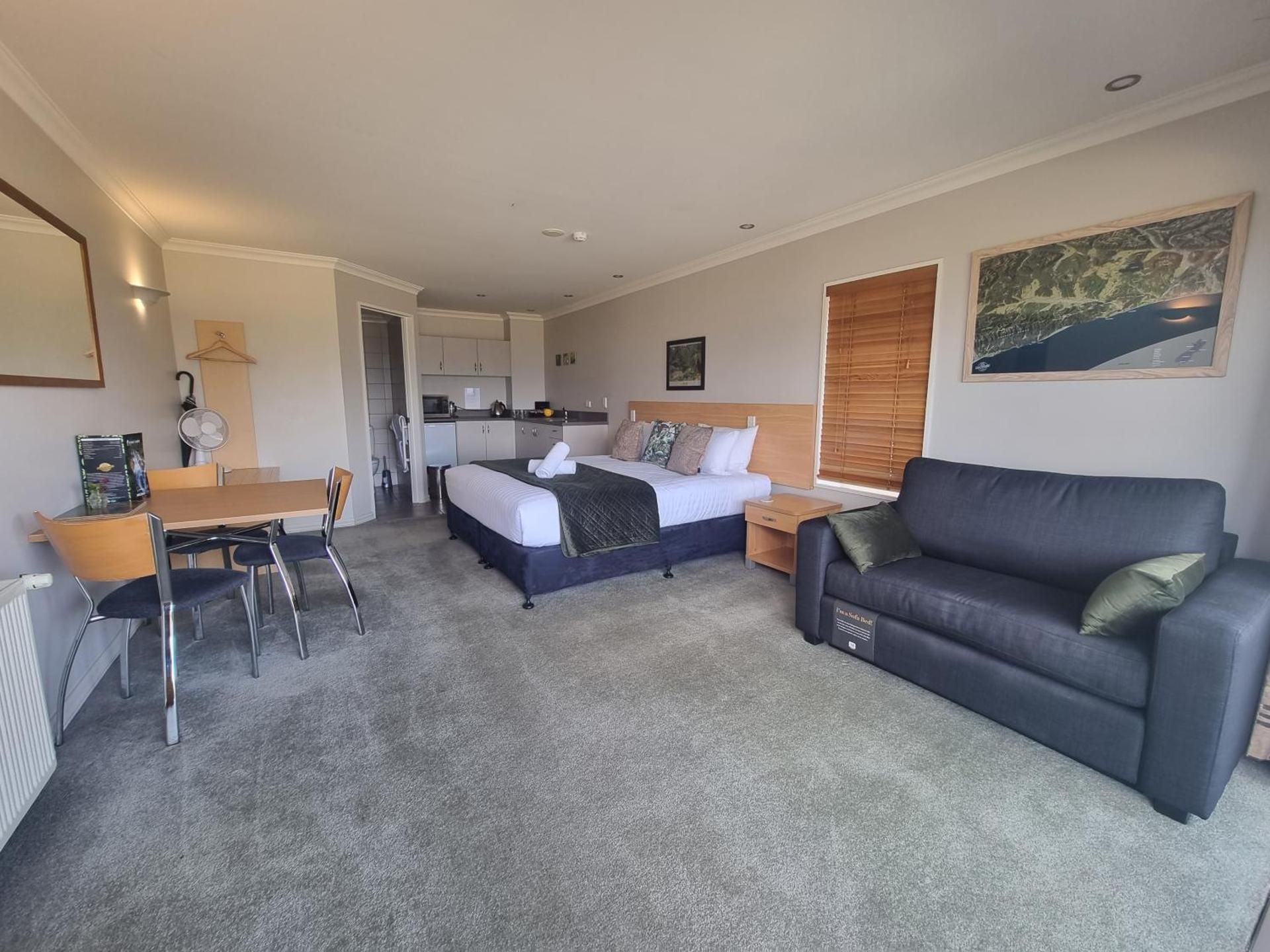 King Studio with Sofa Bed