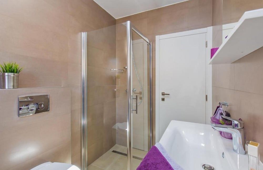 Apartments St Thomas Superior Apartment, 2 Bedrooms, Pool View 3