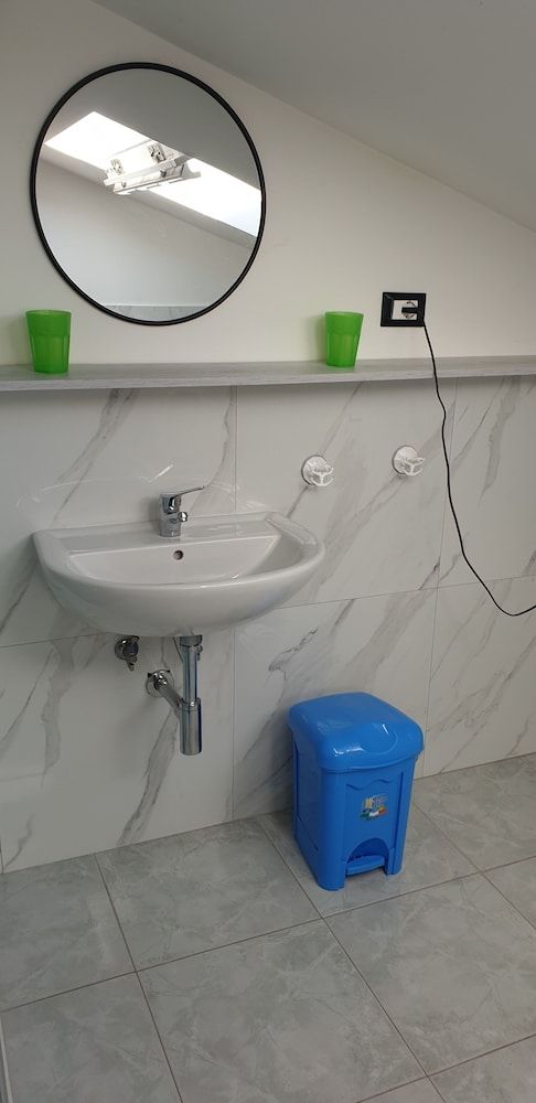 Basic Room, Private Bathroom