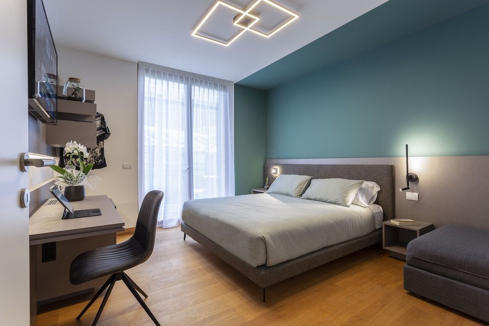 Habitat Guest House Double Room (Private External Bathroom)