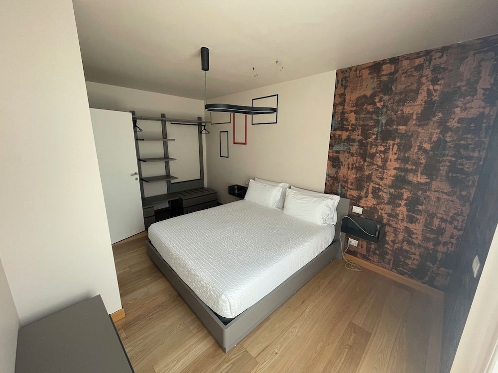 Panoramic Condo