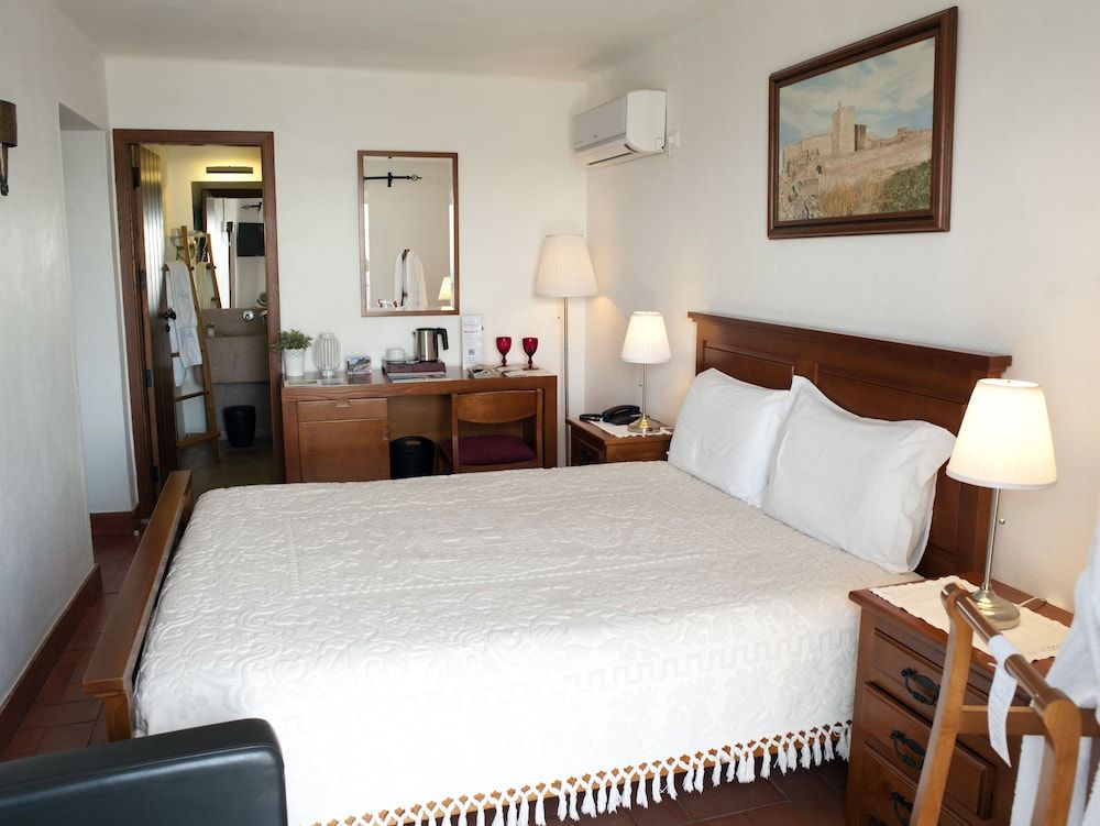 Dom Dinis Marvão Double Room, Mountain View 4