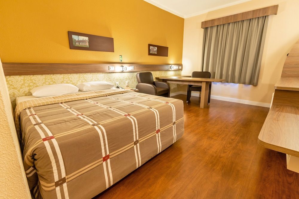 Standard Twin Room, 1 Double Bed