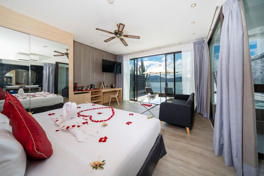 Oceanfront Deluxe