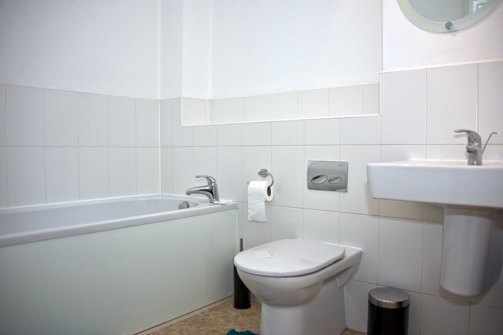 undefined Manchester University 10