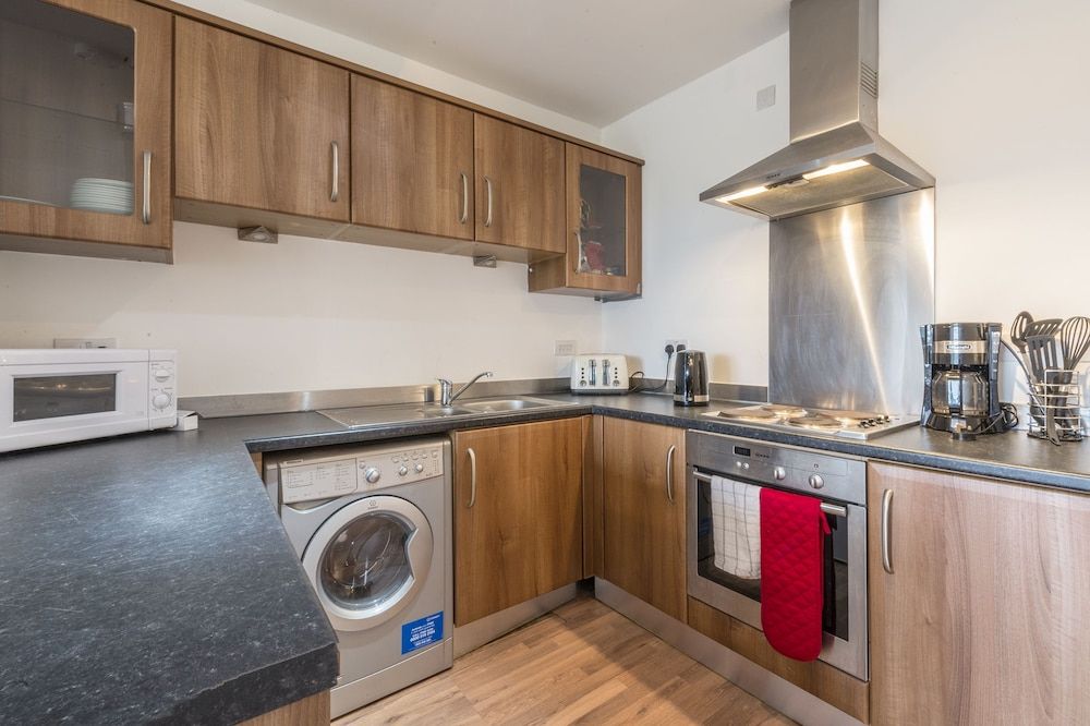 undefined Manchester University 5