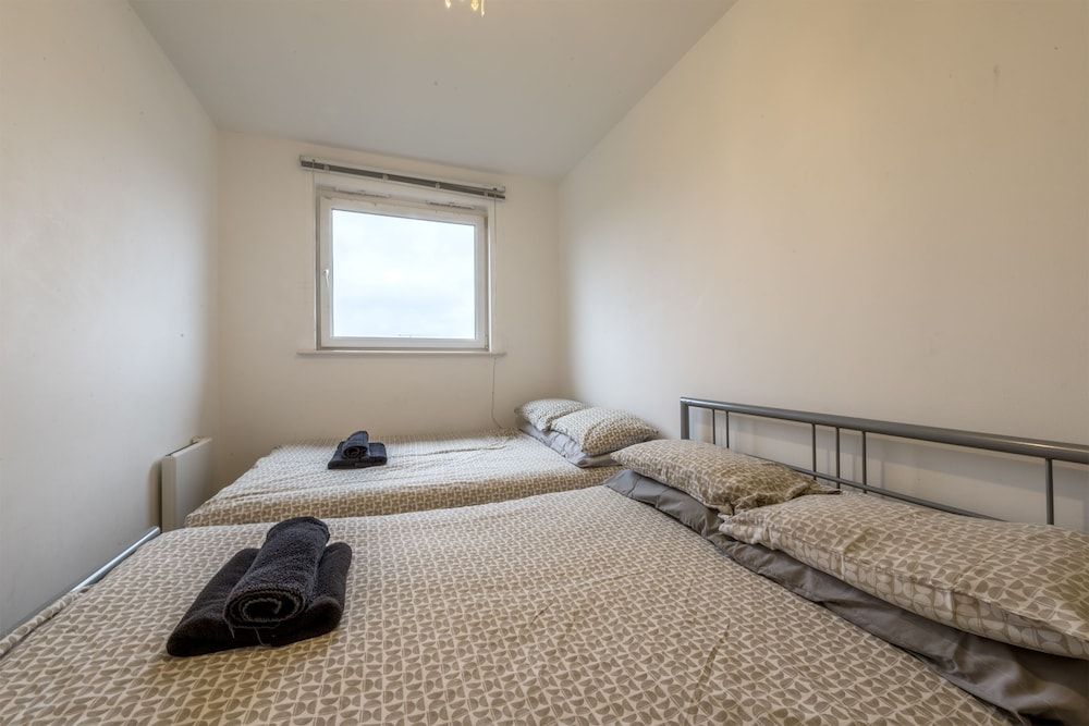 undefined Manchester University 3