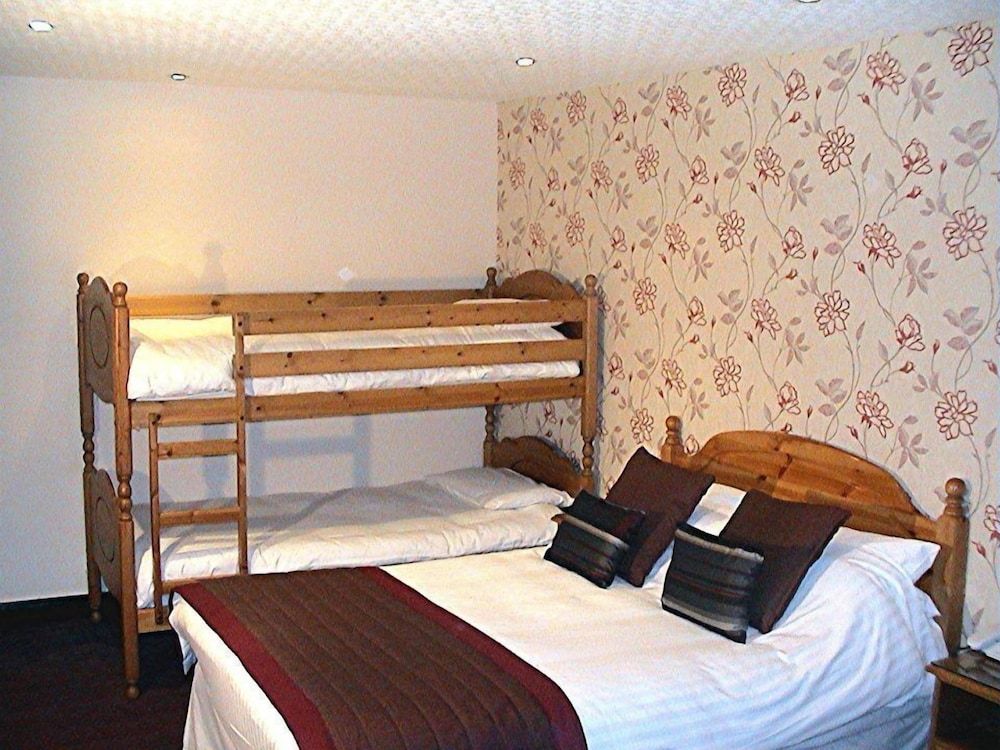 The Old White Lion Hotel Family Room 2