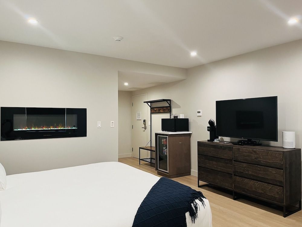 undefined Rooms at Riveredge 8