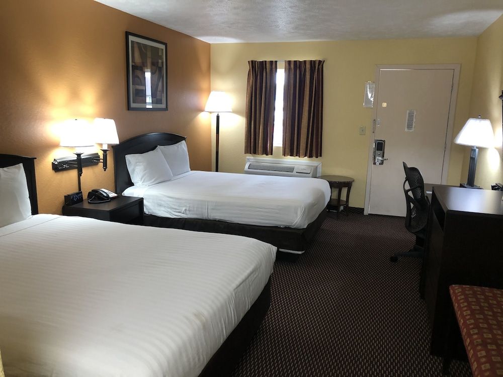 Nendels Inn & Suites Standard Room, 2 Queen Beds, Non Smoking 2