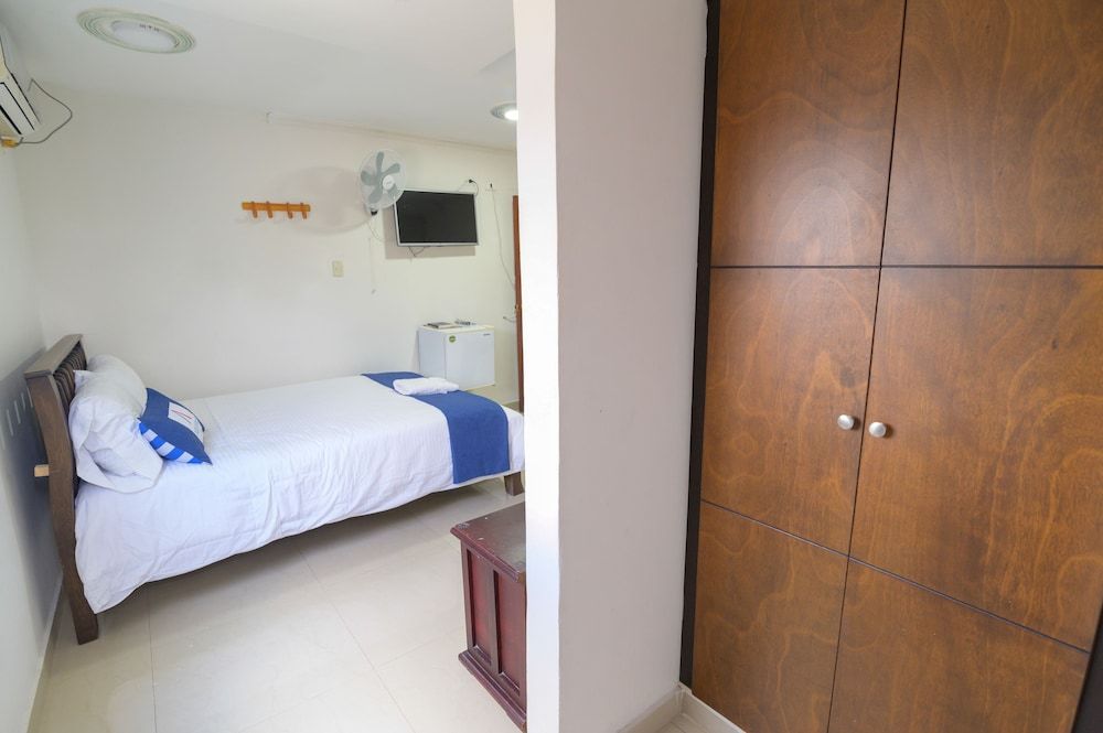 Hotel Aquarius Superior Triple Room 2