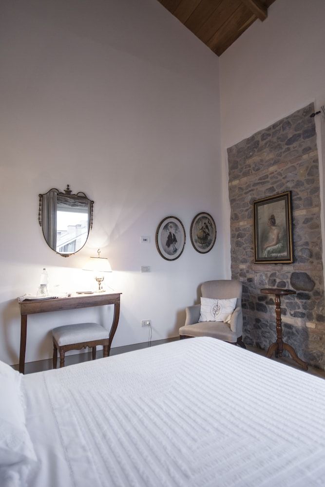 Standard Double Room (Le Madreperle)